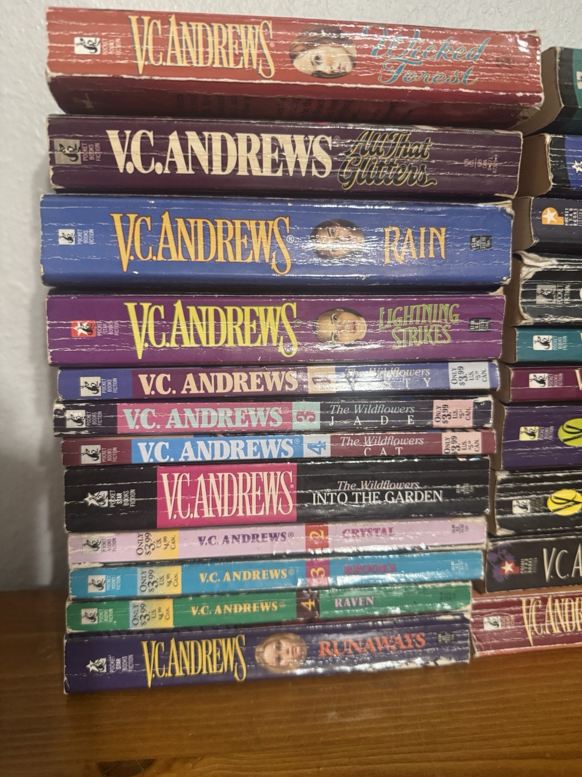 VC Andrews Paperback Books Original Mixed Lot of 22 Paperback Books Young Adults