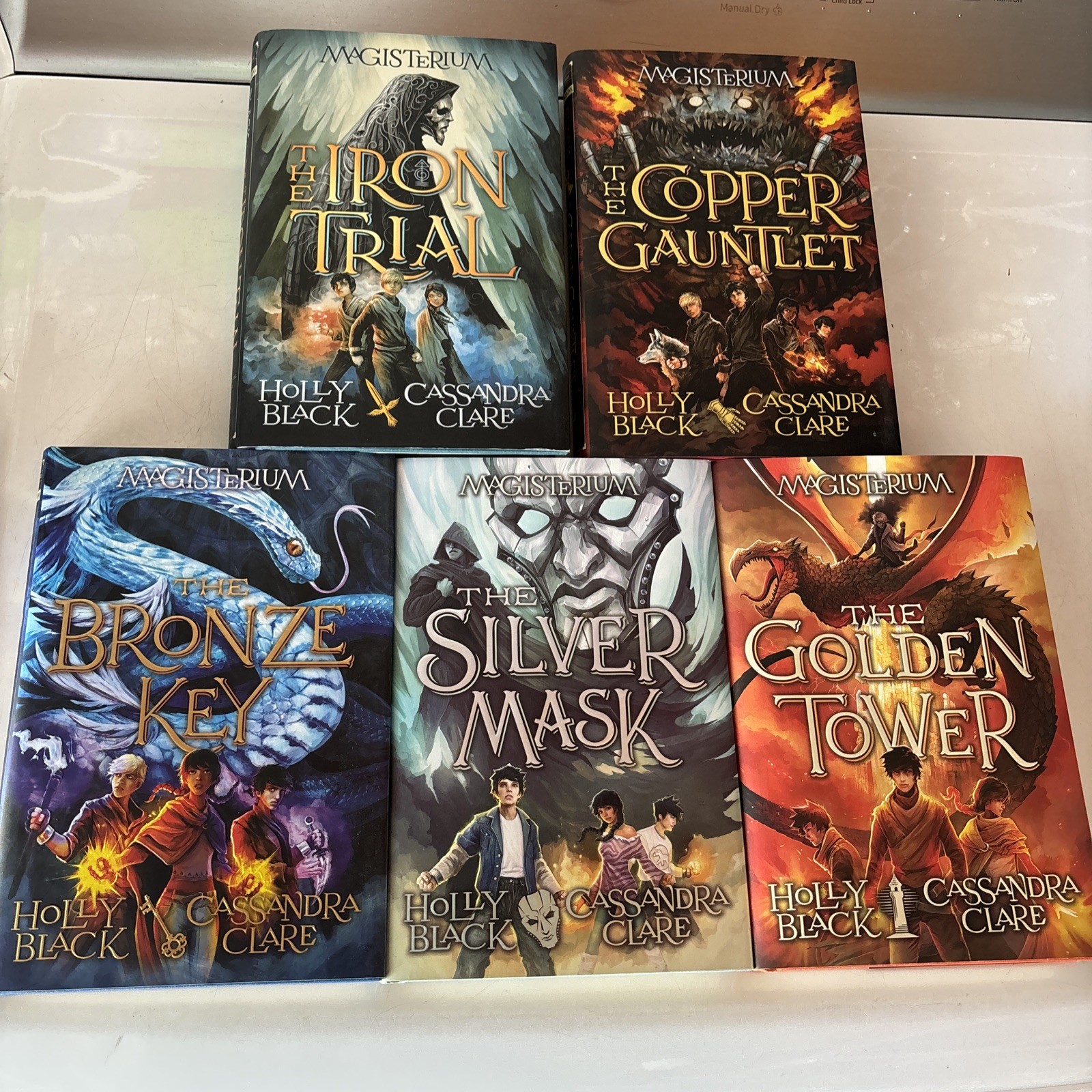 Complete Set 1-5 MAGISTERIUM Holly Black & Cassandra Clare HBDJ