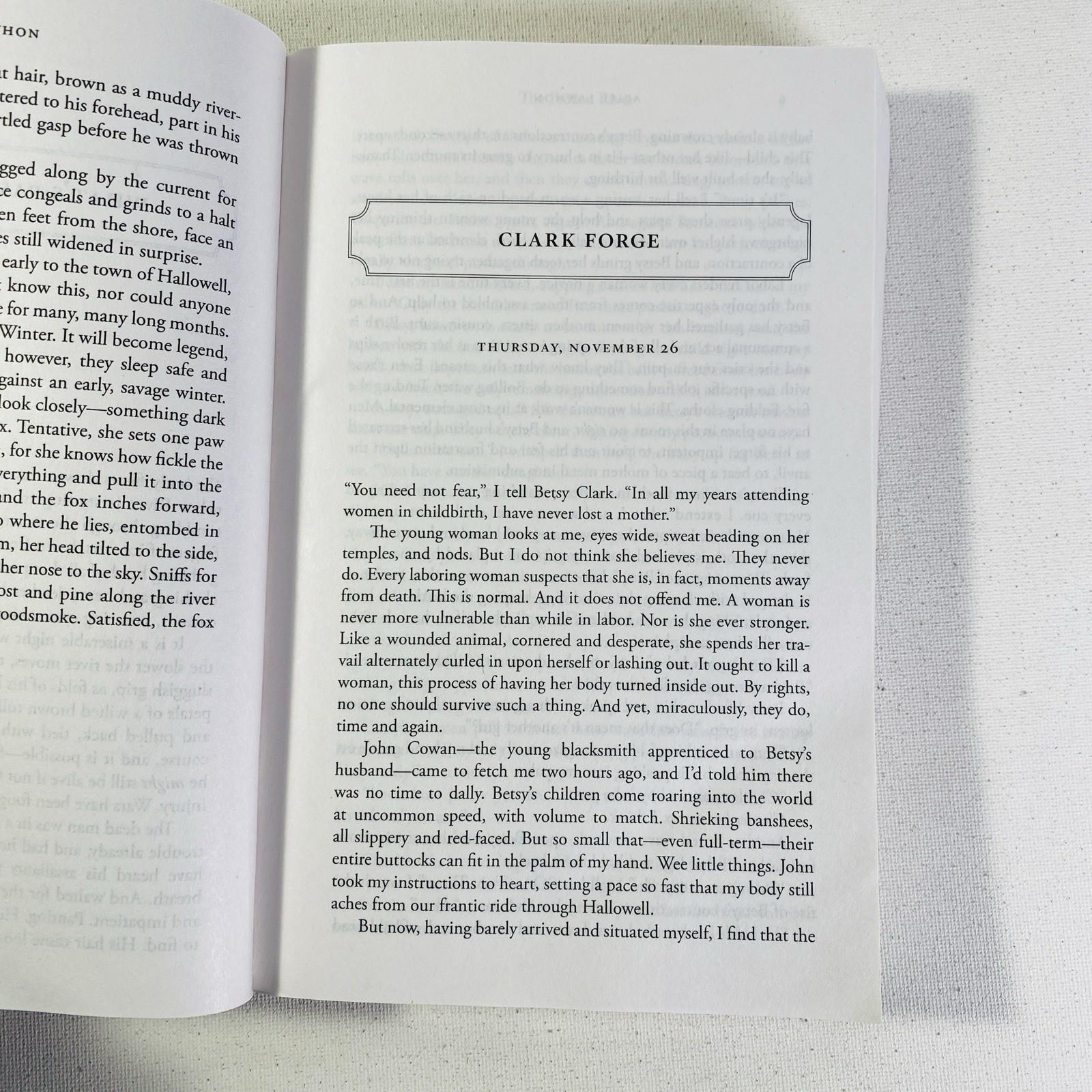 Frozen River: a GMA Book Club Pick : A Novel by Ariel Lawhon 2024, Trade PB