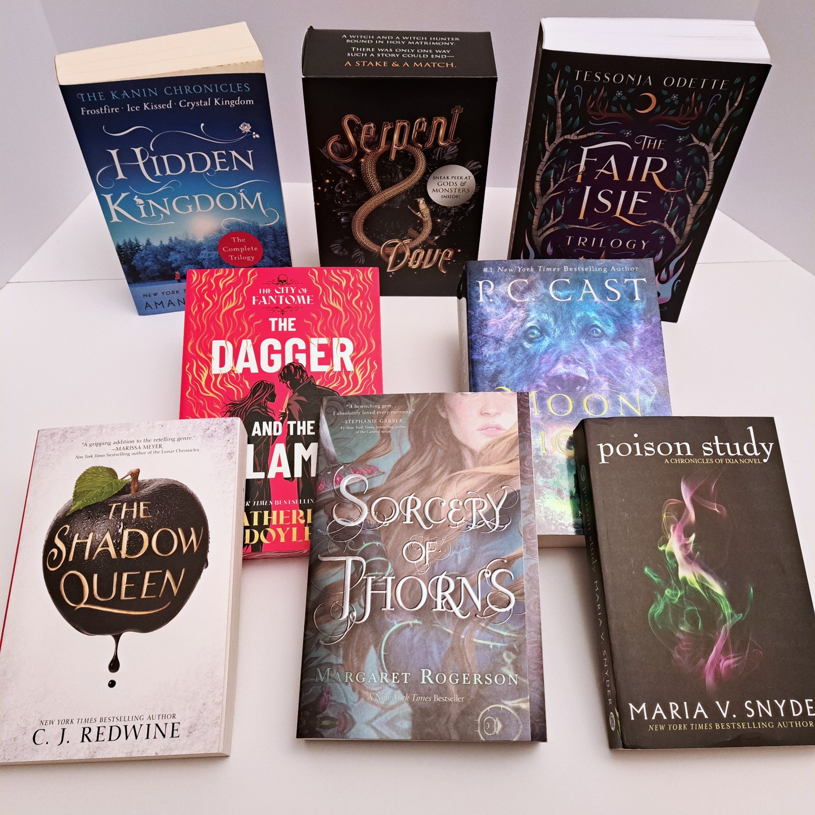 9 Book YA Fantasy Romance Lot TPB – Find your new favorite series! – Like New