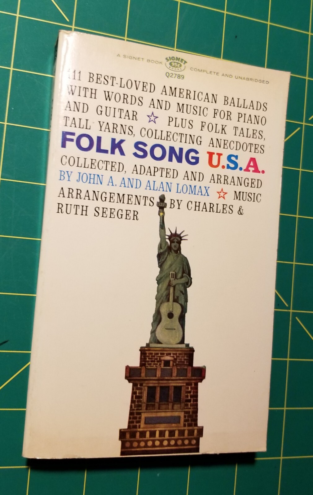 Folk Song U.S.A – The 111 Best American Ballads edited by Alan Lomax