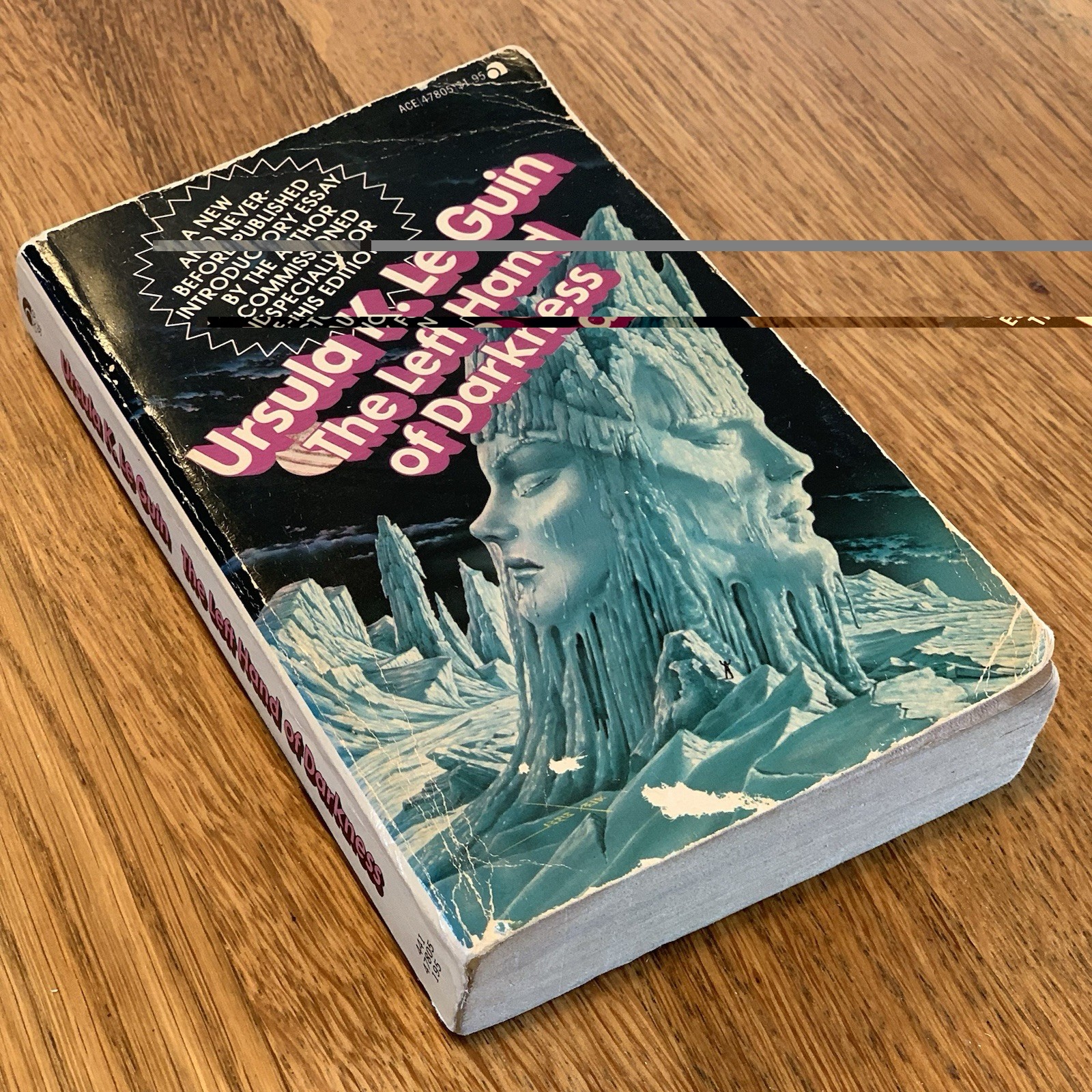 THE LEFT HAND OF DARKNESS Ursula K. Le Guin 1977 MMPB Ace Sci-Fi 14TH PRINT
