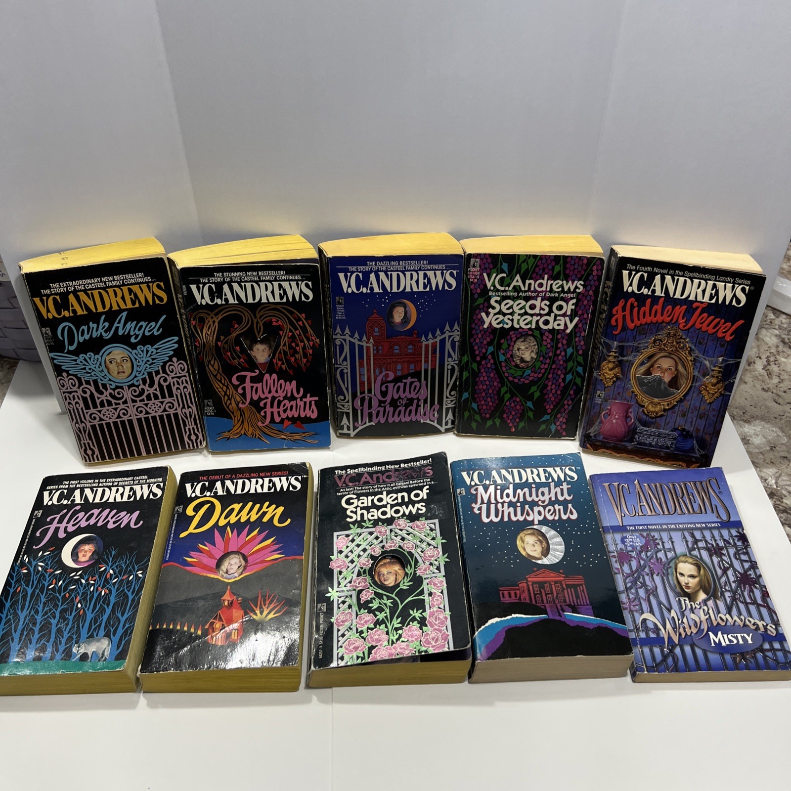 V.C. Andrews Castle Family Series/ Mixed Lot of 10 Vintage Paperback Mystery