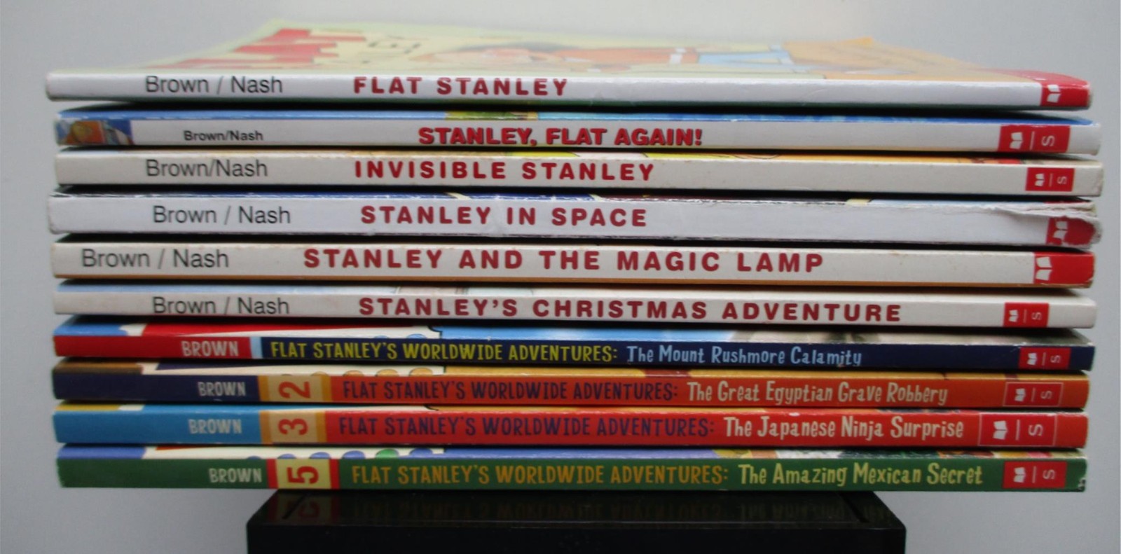 FLAT STANLEY Series 10 Book Lot Jeff Brown / Nash #1-6 + 4 Worldwide SCHOLASTIC