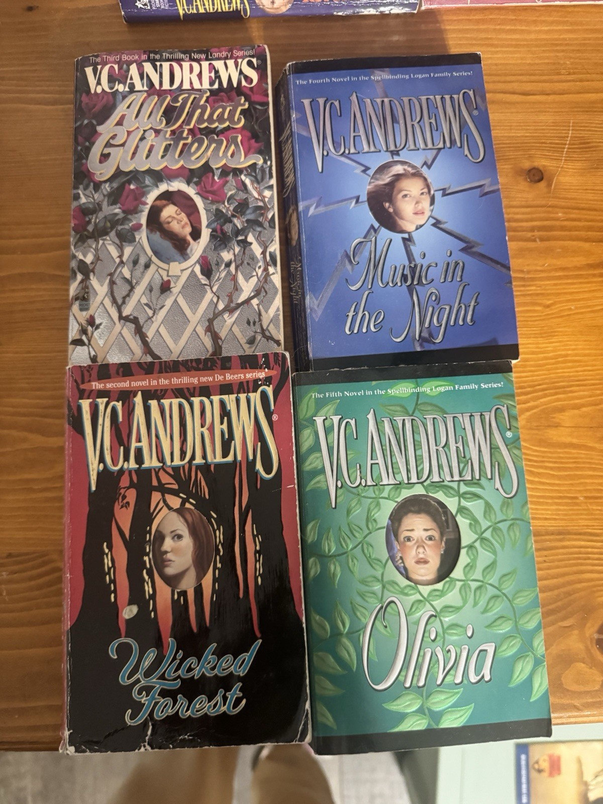 VC Andrews Paperback Books Original Mixed Lot of 22 Paperback Books Young Adults