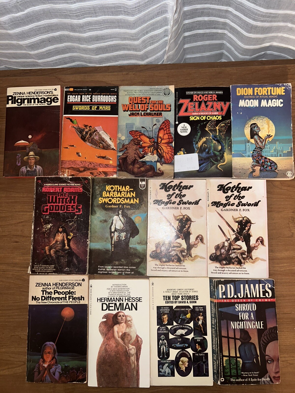 Large Vintage Sci-fi And Adventure Paperback Lot