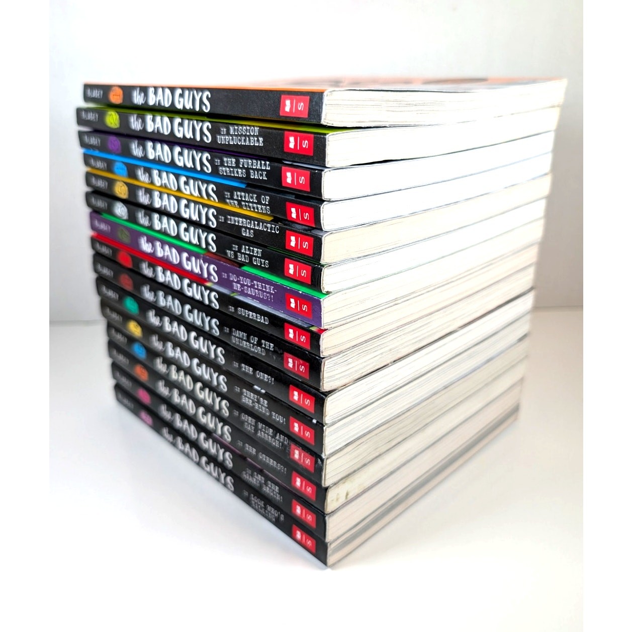 Near Complete Set THE BAD GUYS Books Series by Aaron Blabey 15 volumes PB
