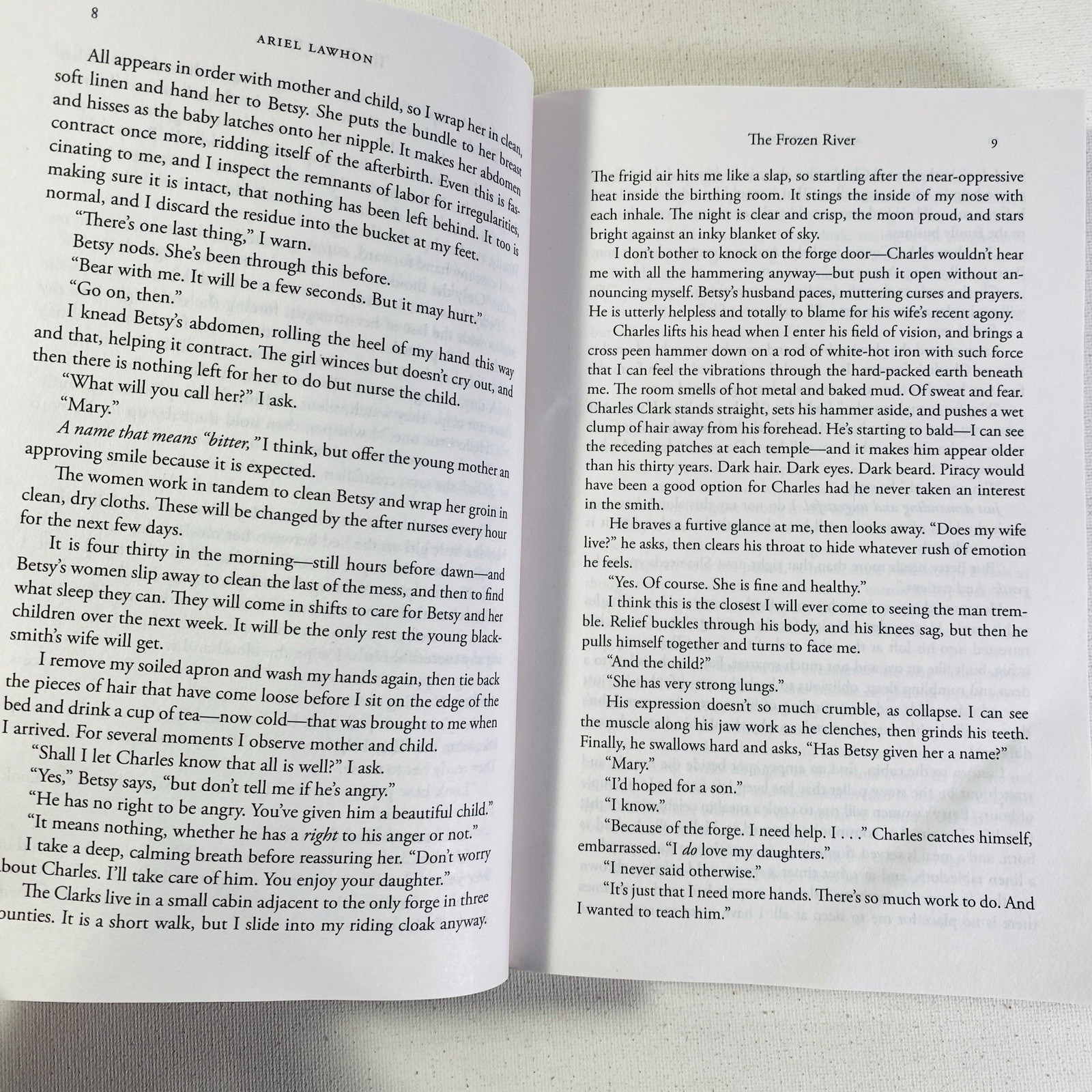 Frozen River: a GMA Book Club Pick : A Novel by Ariel Lawhon 2024, Trade PB