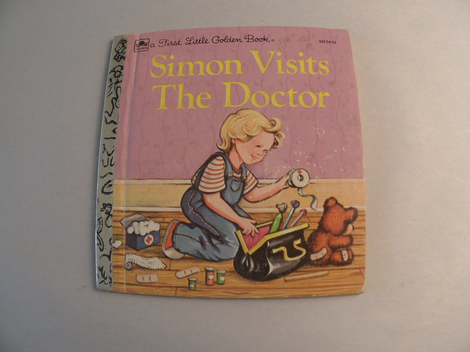 Simon Visits The Doctor Koenigsberg 1984 First Little Golden Book Western