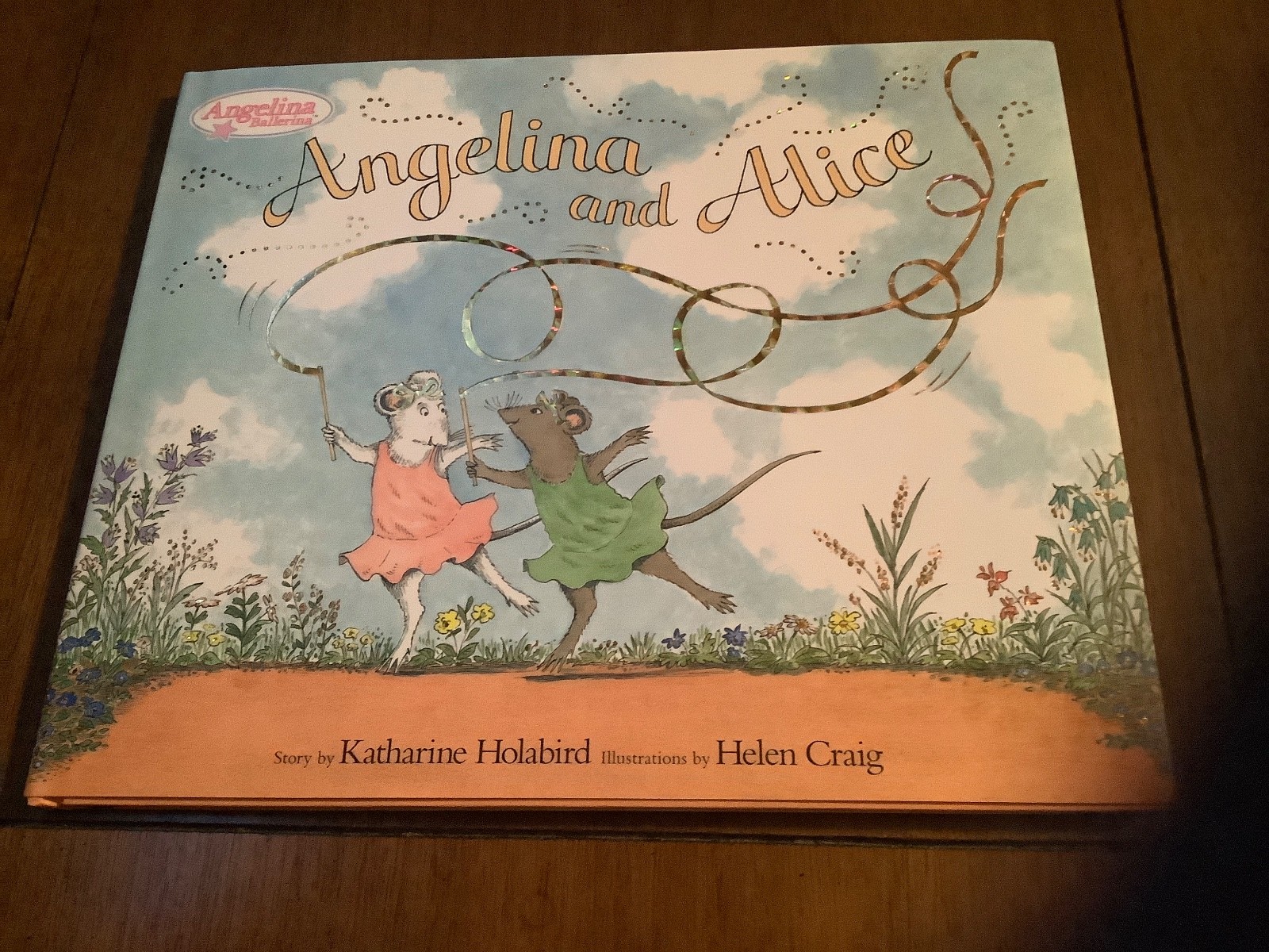 ANGELINA & ALICE HOLABIRD CRAIG BALLERINA BALLET BRAND NEW HC DJ 2006